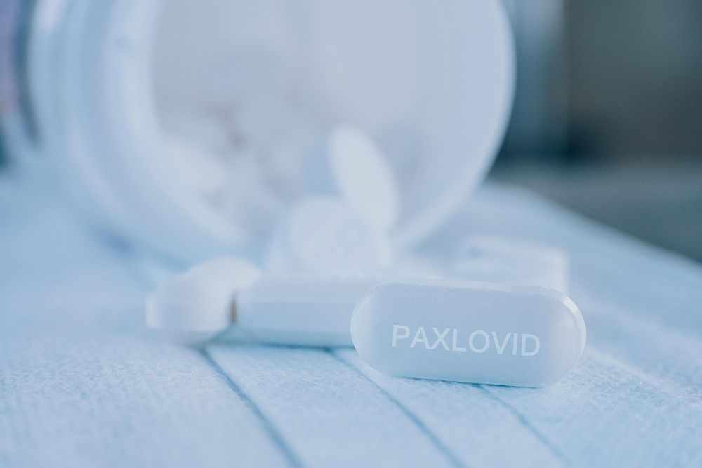 Medicamento para covid da Pfizer mostra eficácia contra Ômicron em laboratório