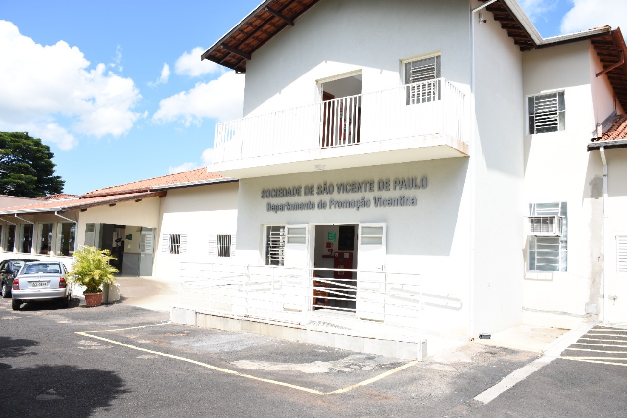 Lar São Vicente, de Franca, que acolhe idosos, recebe R$ 180 mil para comprar van