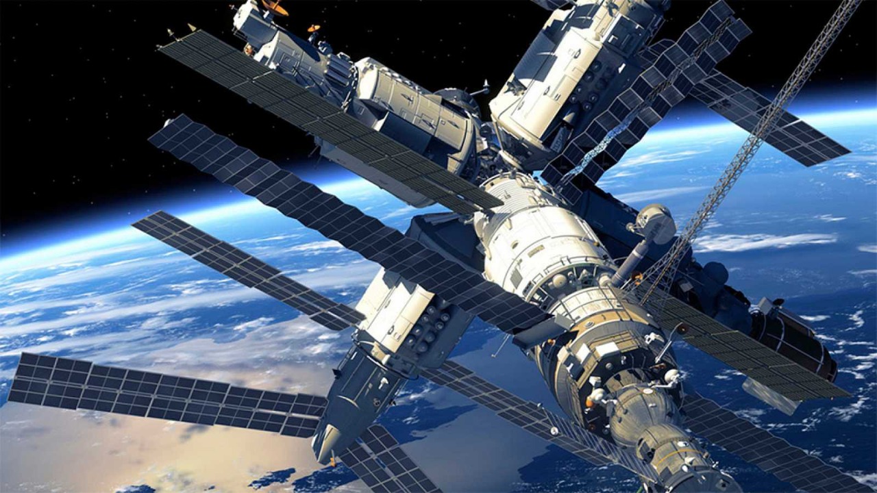 Estação Espacial vai cair na Terra; saiba qual o risco dela “acertar” alguém
