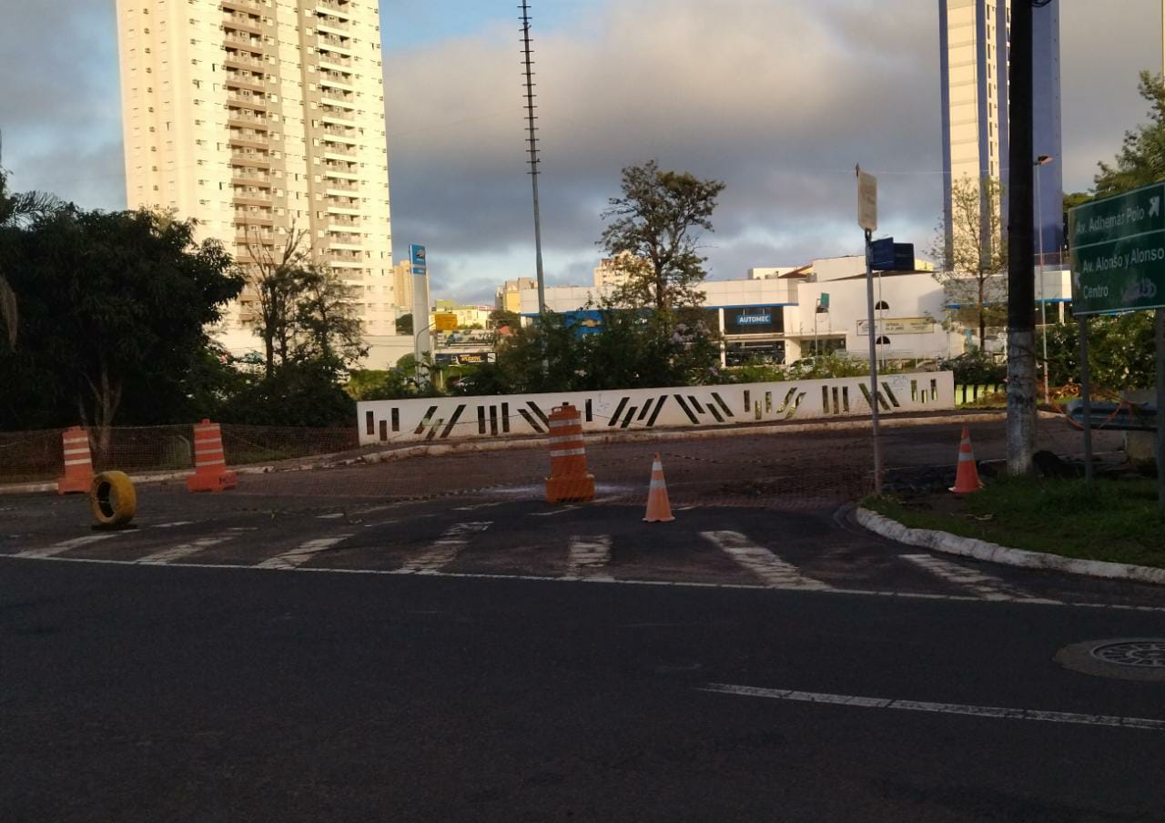 Interdição de ponte na Avenida Ismael Alonso y Alonso completa cinco dias