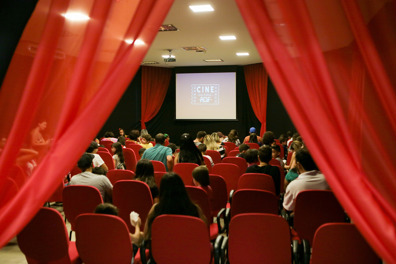 Cine Cultural ACIF retoma agendamentos de sessões gratuitas após dois anos
