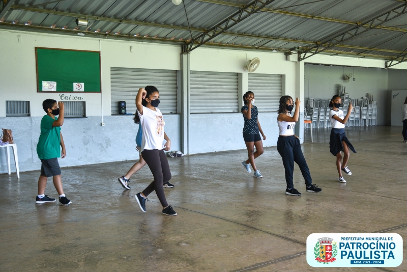 “Bom de Nota Bom de Dança” disponibiliza aula de balé e danças urbanas em Patrocínio
