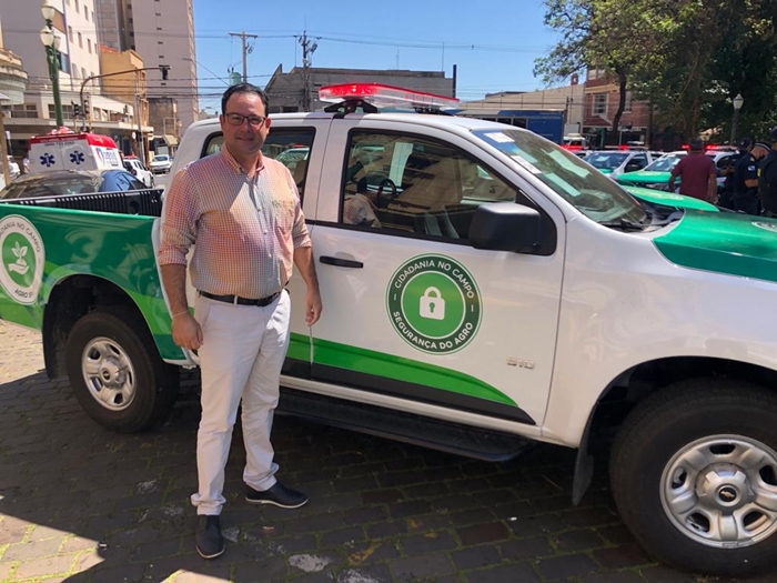 Rifaina assina convênio que garante nova viatura para reforçar a patrulha rural