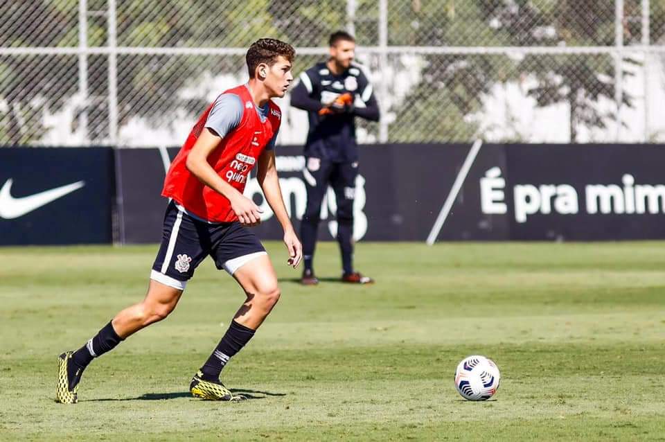 Zagueiro revelado pela Francana pode disputar decisão do Paulista pelo Corinthians