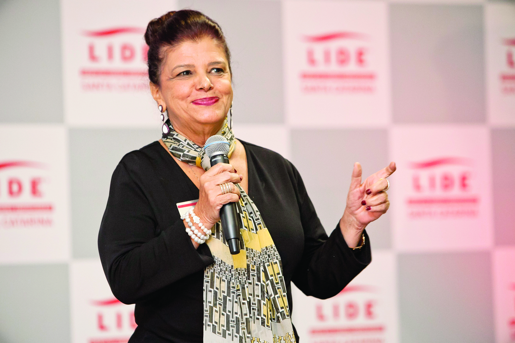 Luiza Trajano: ‘Não ligo para o que cobram. Não tenho compromisso com perfeição’