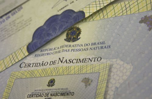 Triste: Quase 500 crianças são registradas por dia sem o nome do pai no Brasil - Jornal da Franca