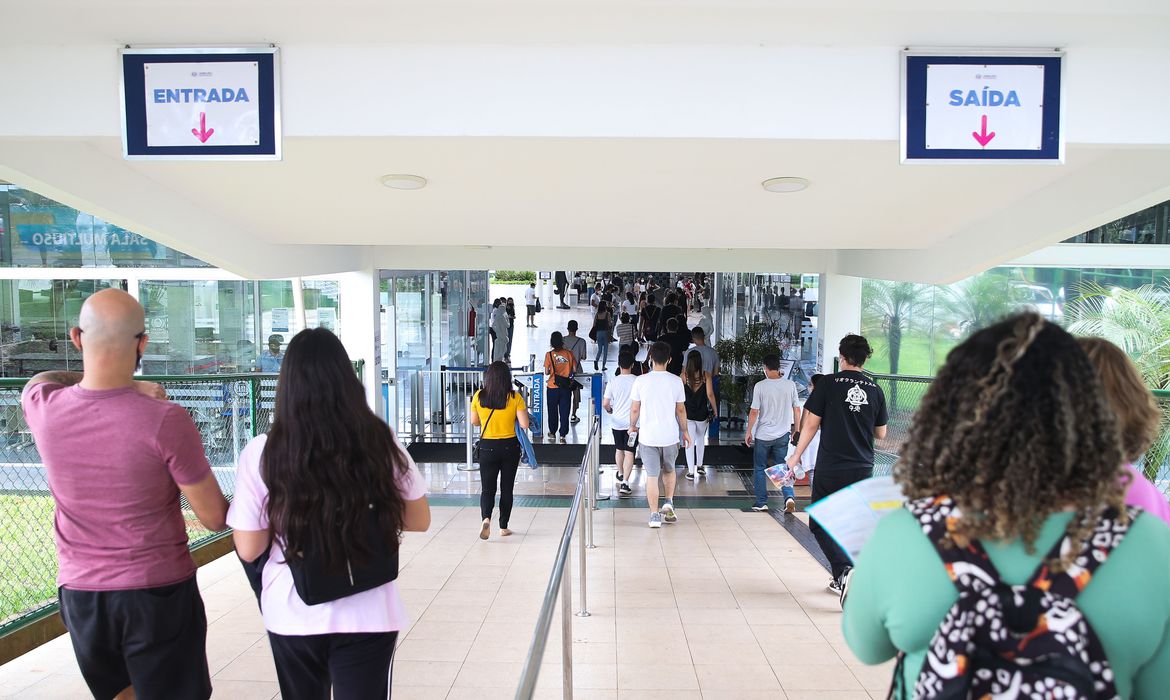 Pedidos para isenção de inscrição do Enem serão abertos na próxima segunda-feira