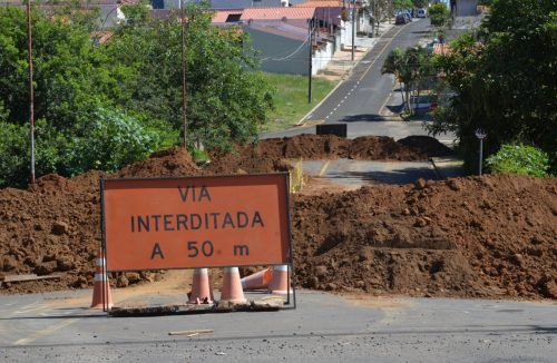 Em Franca, ponte de acesso ao bairro Primo Meneghetti é interditada para manutenção - Jornal da Franca
