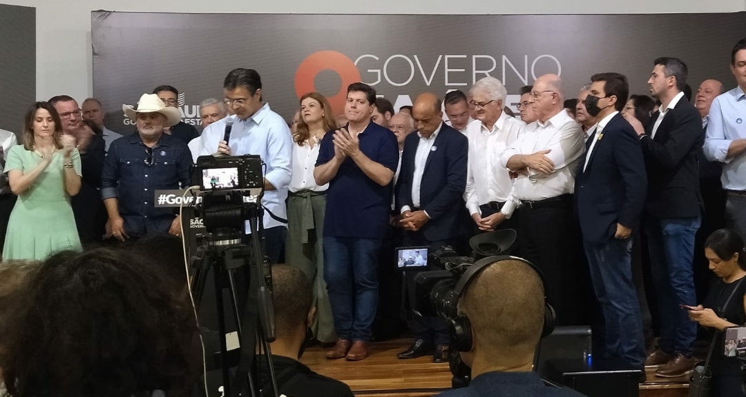 Líderes do movimento pelo Hospital público comemoram anúncio do governador