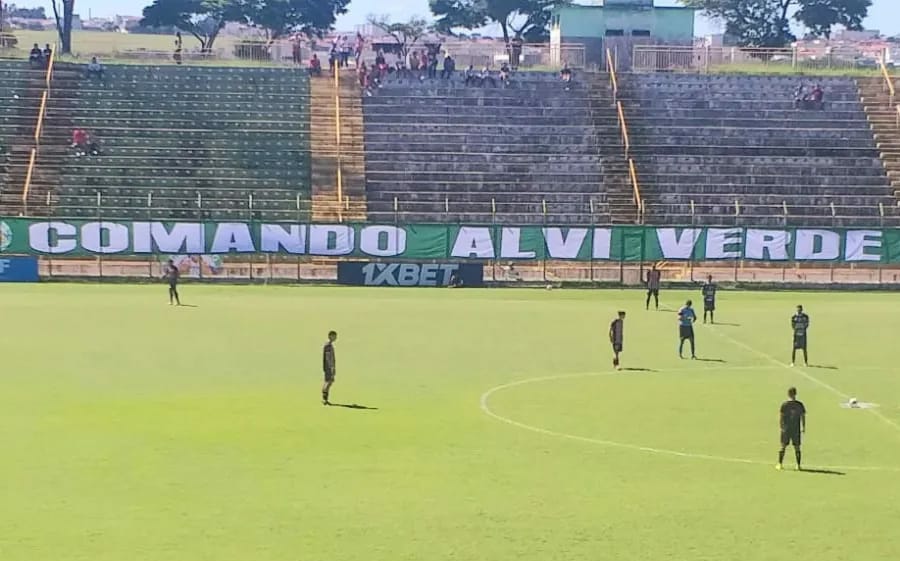 De volta ao Lanchão, Francana faz bons jogos diante do Botafogo de Ribeirão
