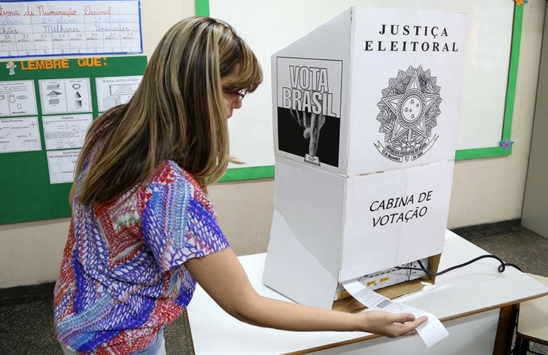 Com eleição, políticos e seus assessores ficam impedidos de usar a máquina pública