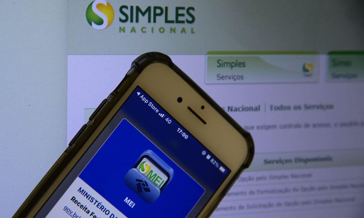 Governo prorroga para final do mês de maio regularização ao Simples Nacional