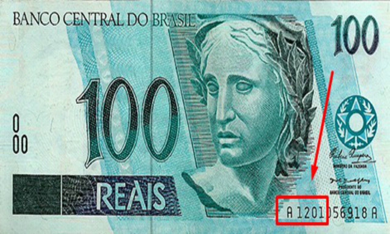 Tem uma nota de 100 reais que pode valer mais de R$ 4 mil. Veja como saber qual é
