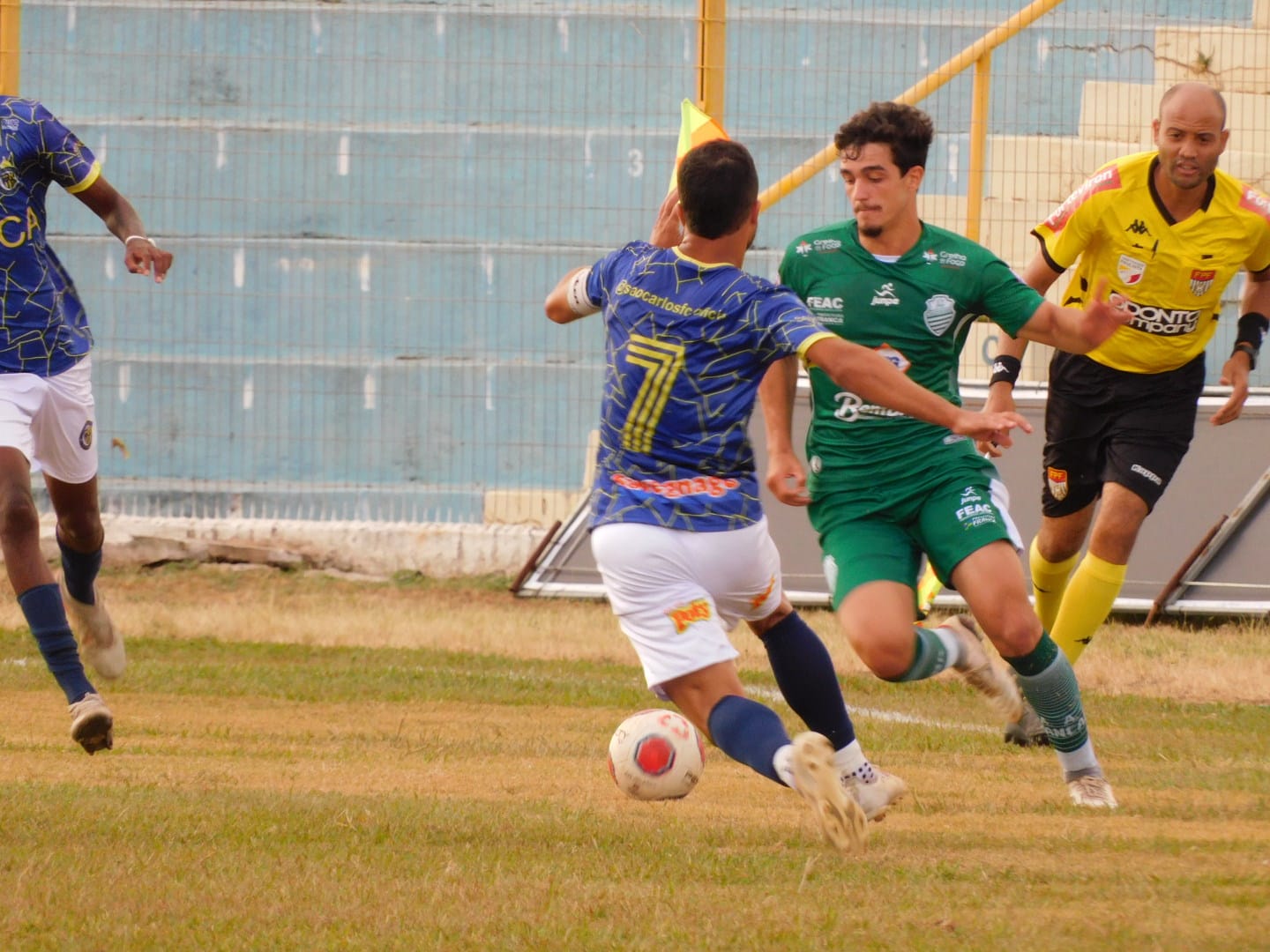 Francana fica no 0 a 0 contra o São Carlos e se complica no Campeonato Paulista