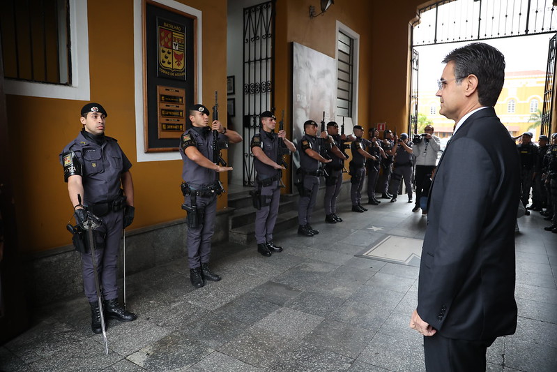 Governo de São Paulo libera pagamento de R$ 176 milhões em bônus aos policiais