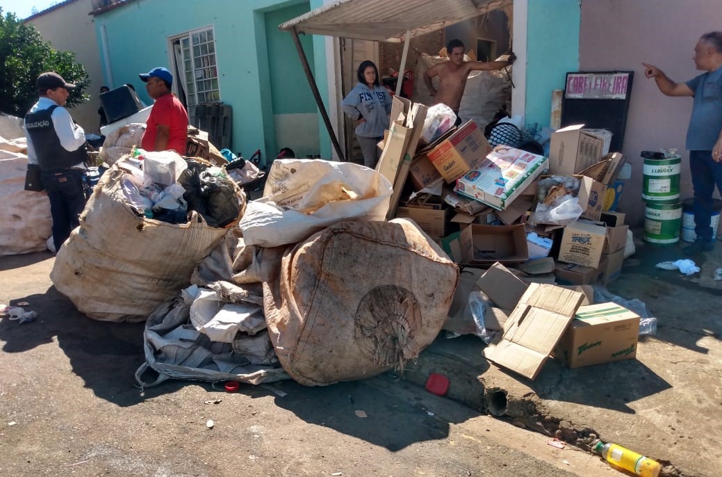 Em Franca, operação da Guarda Civil fiscaliza depósitos de recicláveis e sucatas