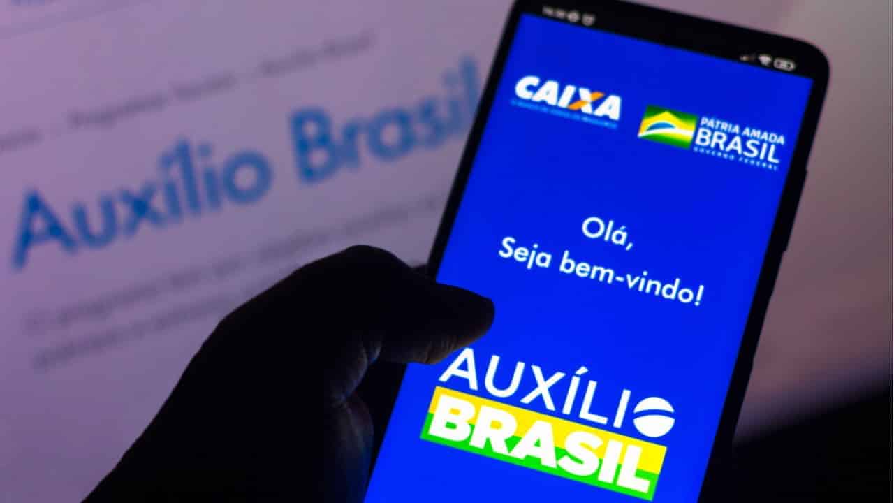 Governo concede mais 56 mil benefícios Auxílio Brasil; saiba se também tem direito