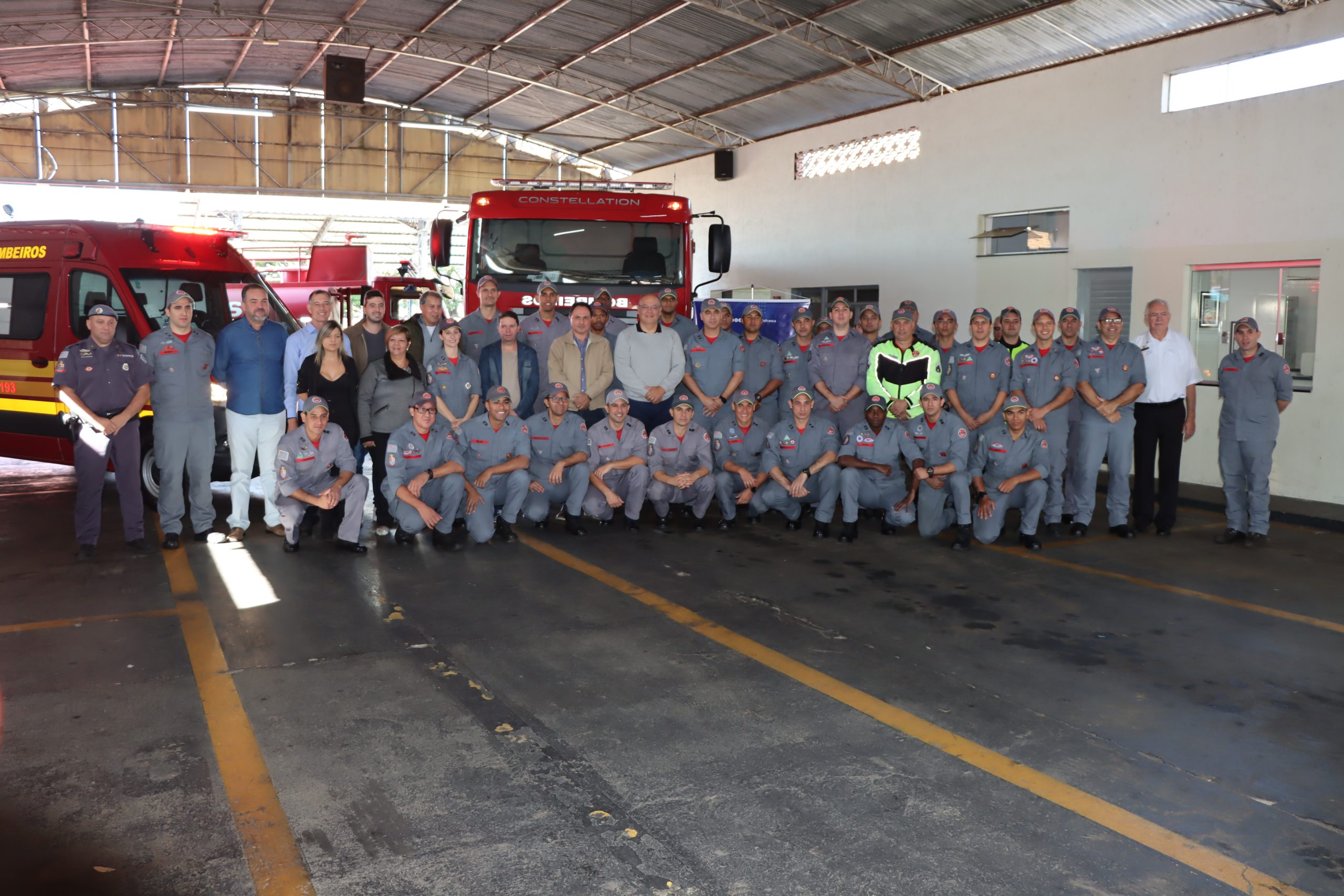 Corpo de Bombeiros de Franca recebe novas viaturas de resgate e combate a incêndios