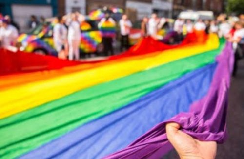 Grupo Arco Iris vai com 3 ônibus de francanos para a Parada do Orgulho LGBT+ em SP - Jornal da Franca