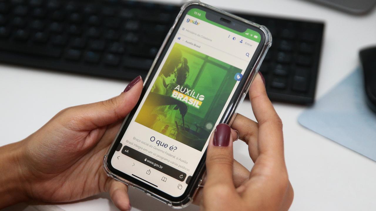 Governo suspende pagamentos do Auxílio Brasil nesta quarta-feira. Saiba o motivo