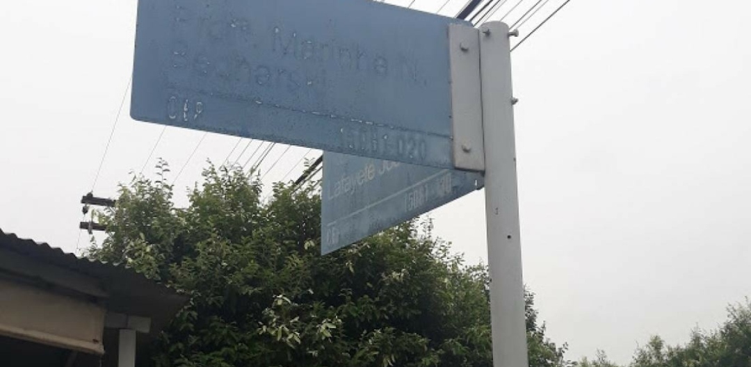 Placas de ruas apagadas geram críticas: “É uma vergonha”, diz vereador Zezinho