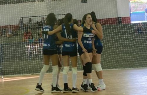 Meninas do vôlei feminino de Franca estreiam com vitória emocionante sobre Sorocaba - Jornal da Franca