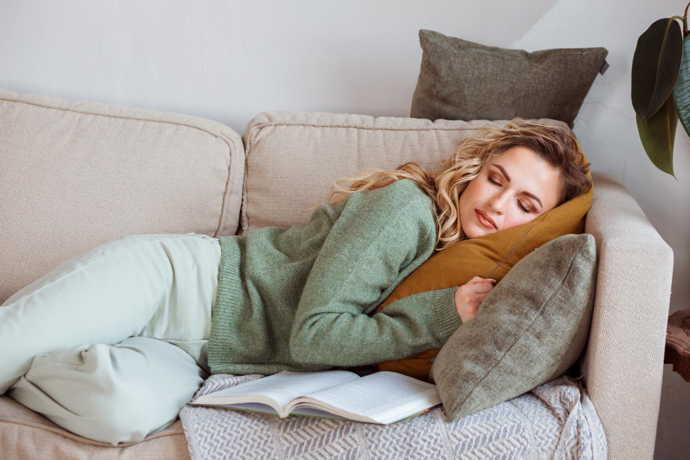 Você costuma cochilar durante o dia? Estudo associa hábito a pressão alta e derrame