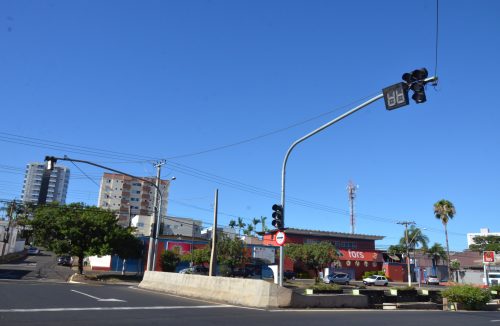 Roubo de cabos deixa semáforos da av. Ismael Alonso y Alonso apagados - Jornal da Franca