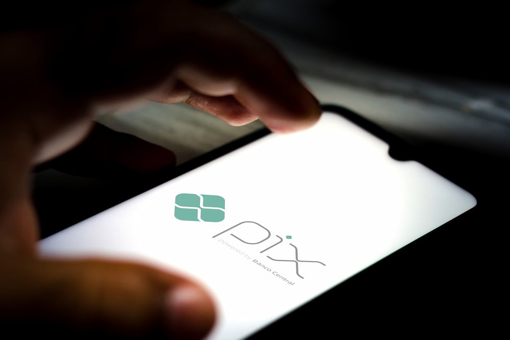 Entenda como funciona o vírus que rouba Pix e saiba como se proteger
