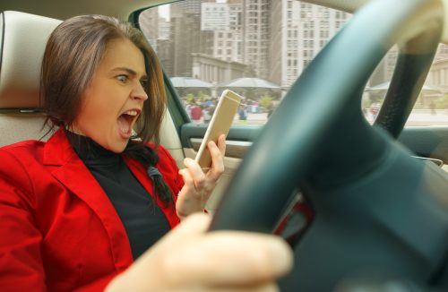 Dirigir com raiva pode prejudicar motoristas; veja como manter a calma ao volante - Jornal da Franca