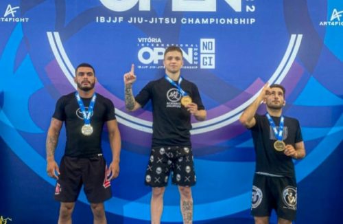 Atleta francano vence mais um campeonato internacional de jiu jitsu em Vitória  - Jornal da Franca