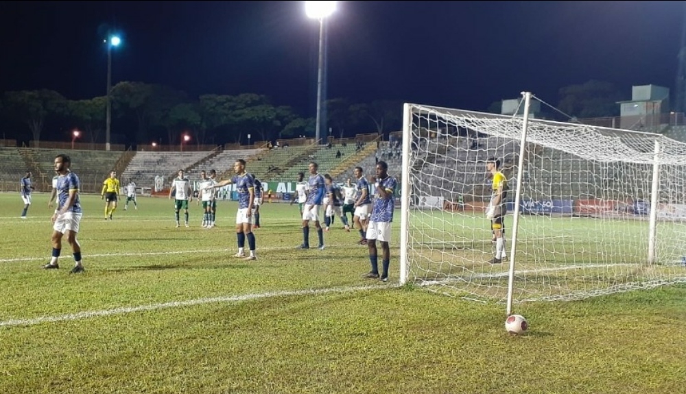 Francana dá “passeio” e goleia o Botafogo de Ribeirão no Lanchão pela Copa Ouro