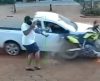 Pai salva bebê de atropelamento segundos antes de carro desgovernado atingir moto - Jornal da Franca