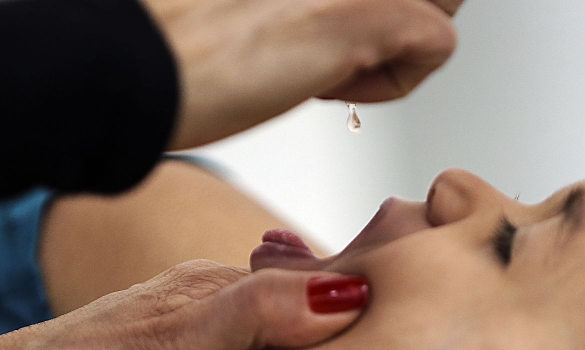 Dia D de vacinação contra a pólio será neste sábado. Também é dia de multivacinação