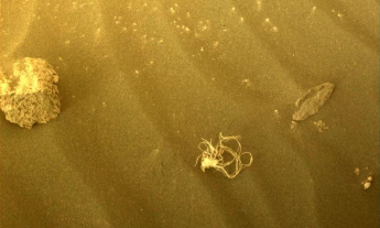 Sonda espacial encontra objeto em Marte; NASA tenta dar uma explicação razoável