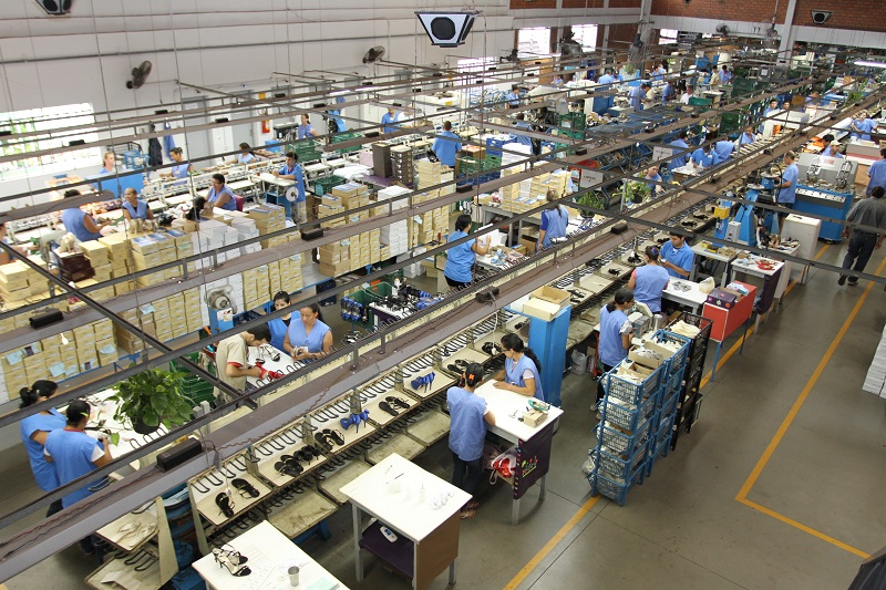 Mercado nacional responde por 80% das compras de calçados e volume está aumentando