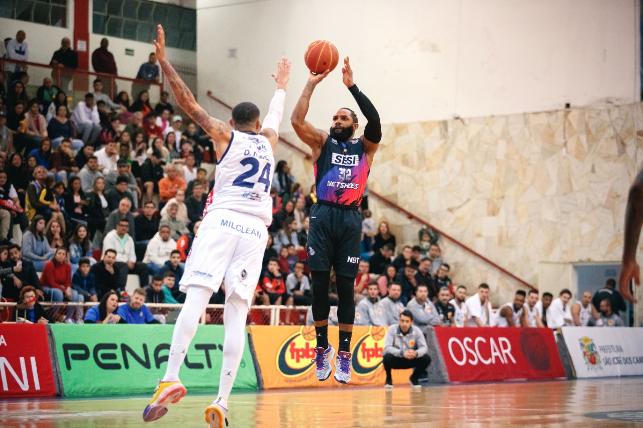 Sesi Franca Basquete sai na frente do São José nas quartas-de-final do Paulista