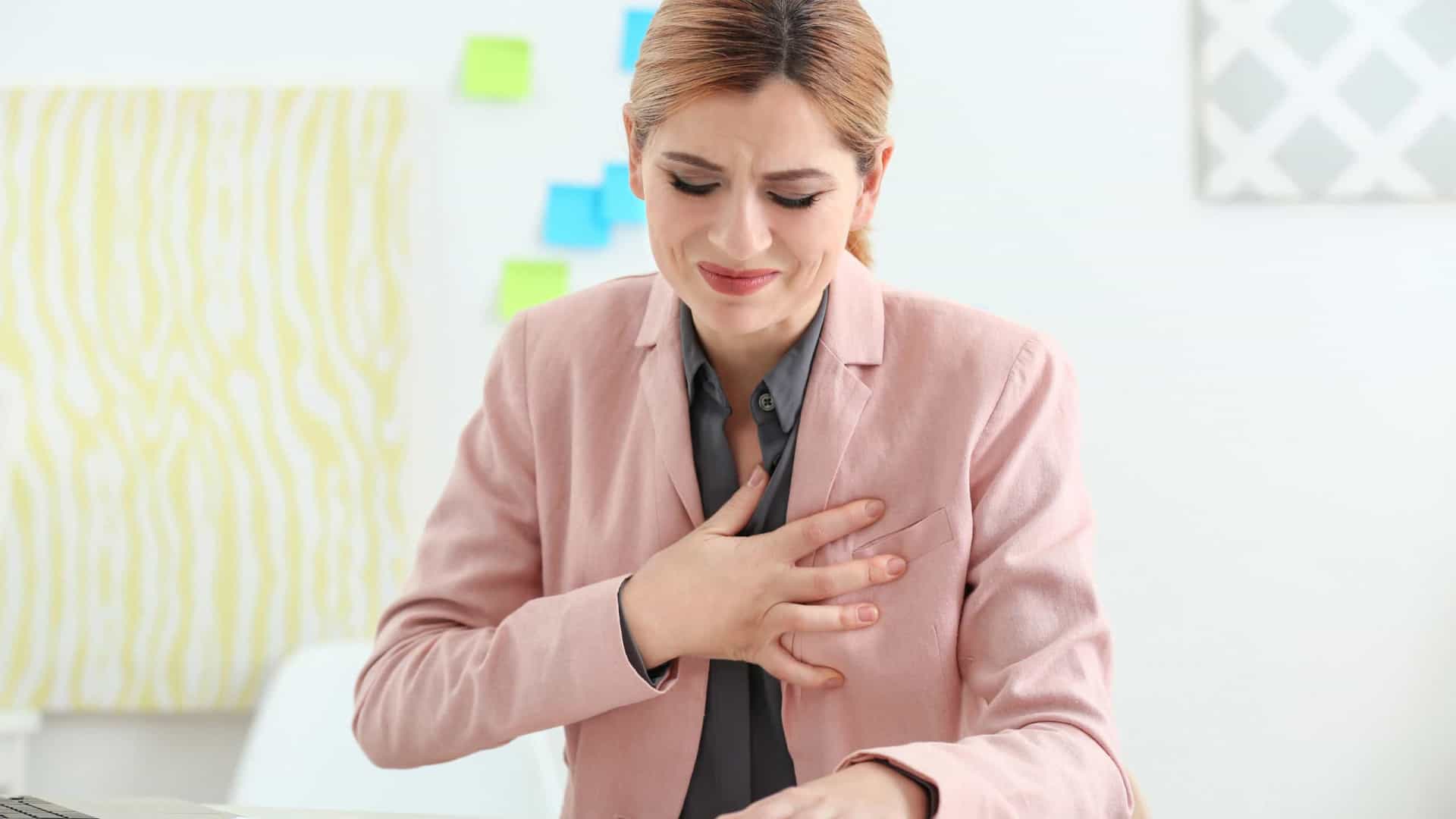 Sabe aquela dor no peito que às vezes você tem? Calma, pode não ser o coração!