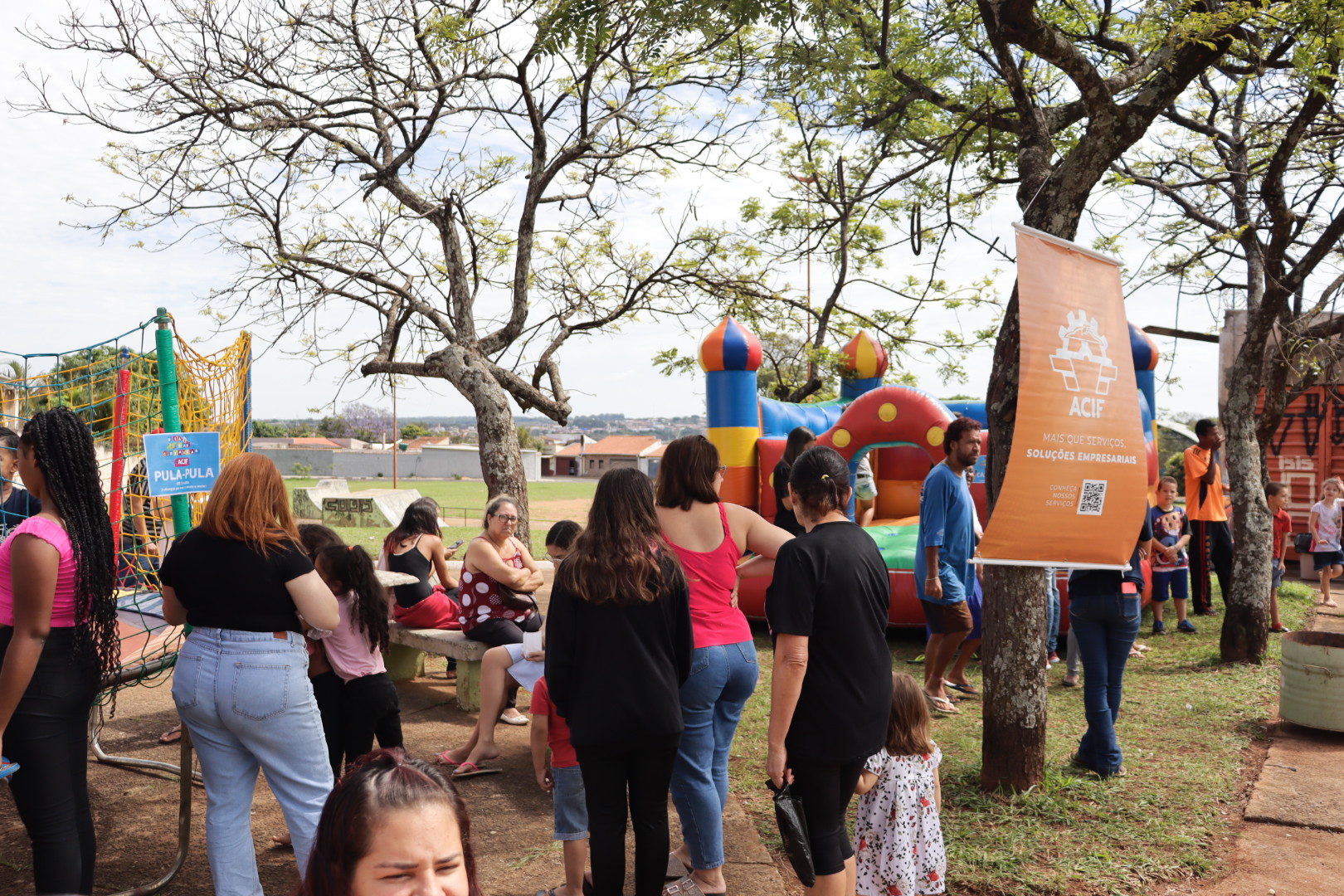 Dia das Crianças ACIF leva mais de 500 pessoas ao Centro Comunitário do Leporace