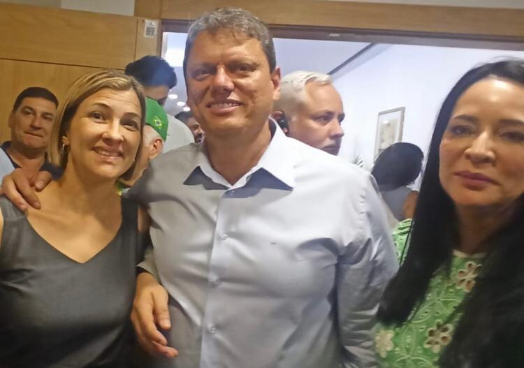 Deputada Graciela acompanhou apuração com o novo governador Tarcísio de Freitas