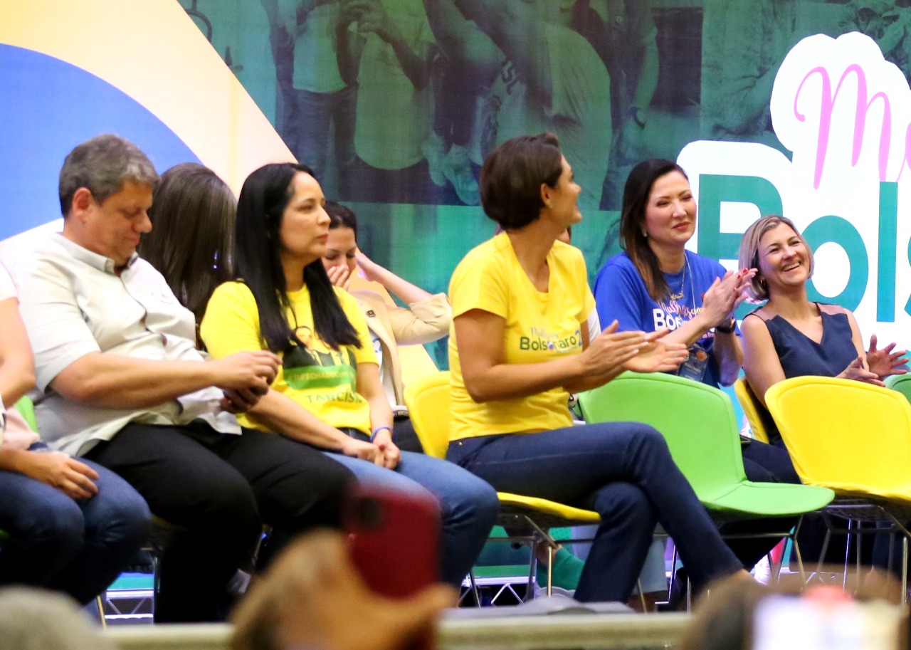 Deputada Delegada Graciela participa de encontro com Michele Bolsonaro, em SP