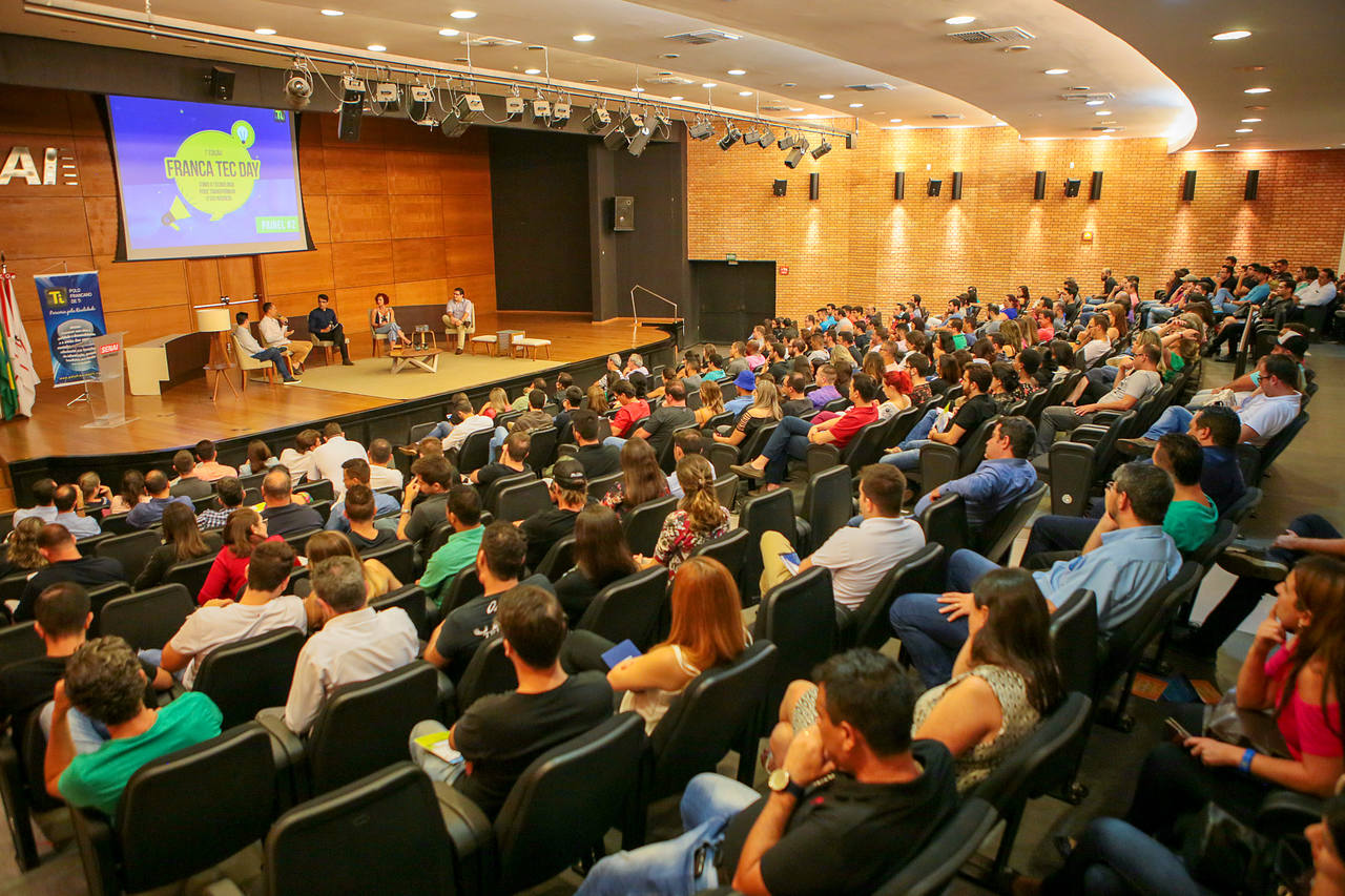 Acif: TecDay aborda marketplace e automatização do WhatsApp como ferramenta de venda