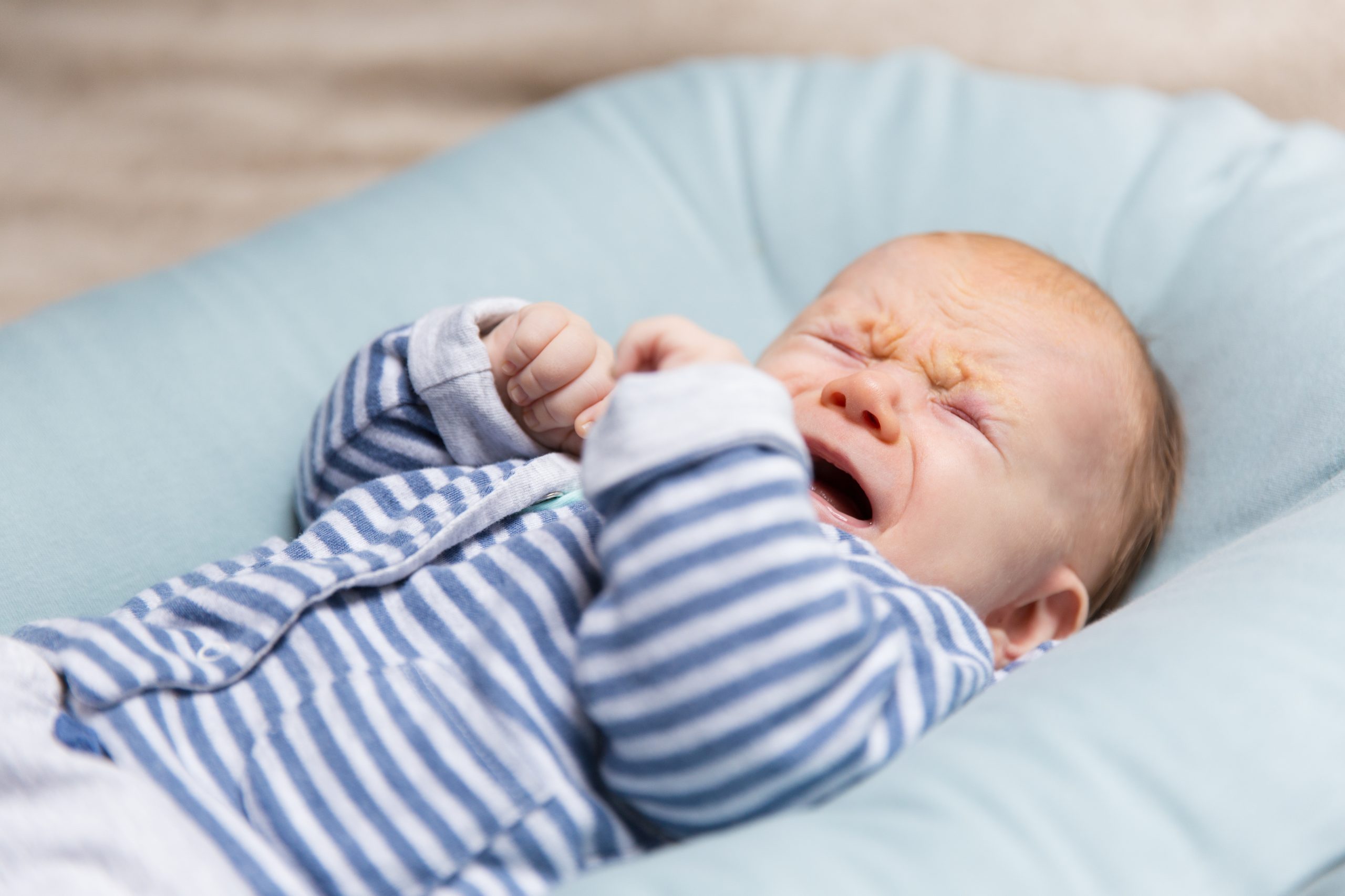 Bebê com cólicas: Saiba o que fazer para aliviar as crises dos pequenos!