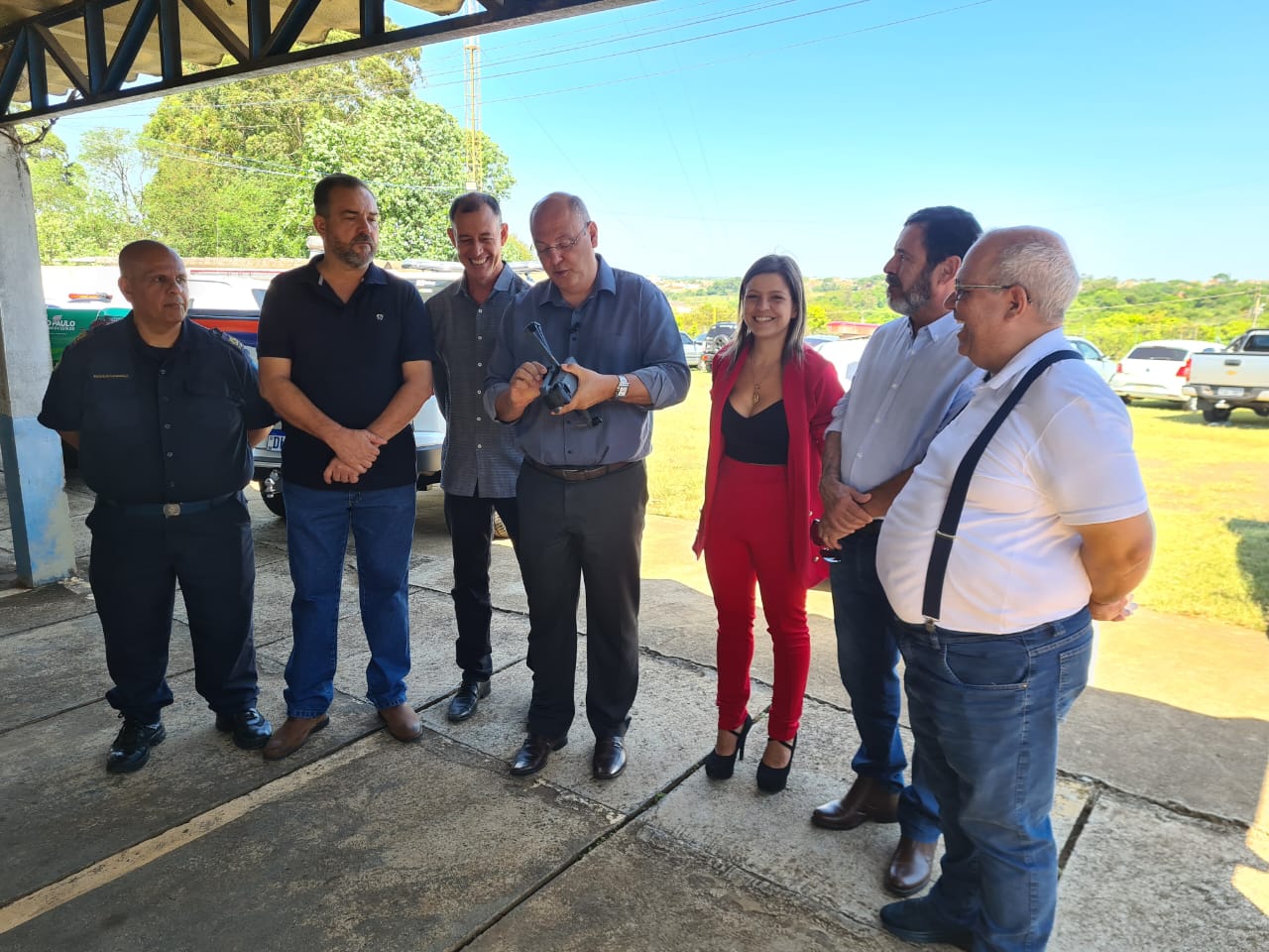 Guarda Civil de Franca apresenta funcionalidades do drone ao prefeito