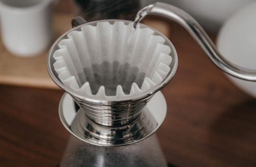 Você lava o filtro de café antes de usar? Saiba o motivo para fazer isso! - Jornal da Franca