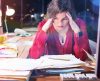 Trabalhar horas e horas em cargos estressantes aumenta risco de depressão, sabia? - Jornal da Franca