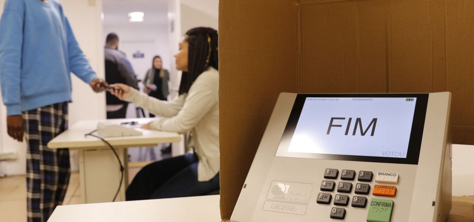 Telefone 191 da PRF atenderá denúncias de crimes eleitorais até domingo, 30