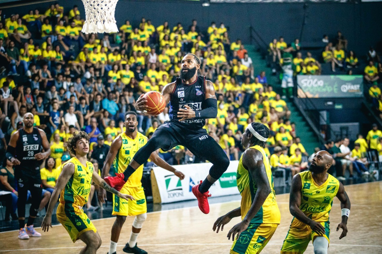 Sesi Franca Basquete passa pelo Bauru e segue firme na liderança invicta do NBB