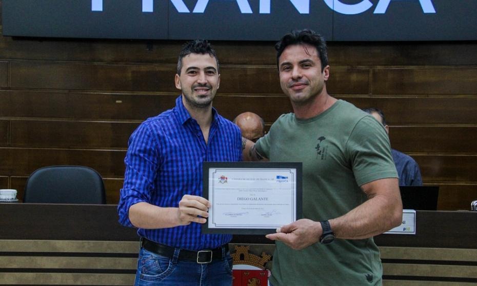 Francano busca mais um título mundial de jiu jitsu, neste fim de semana, em SP