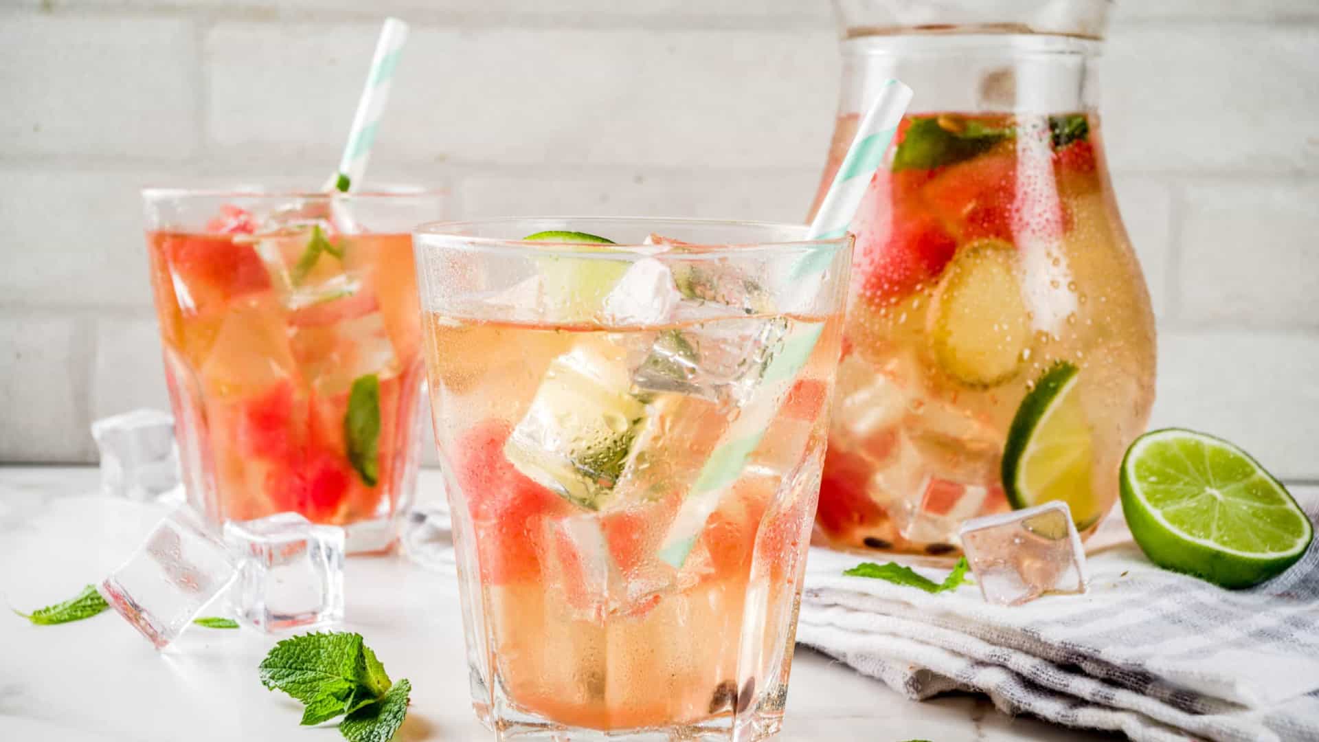 Suco de chá verde e melancia ajuda a acelerar o metabolismo e derreter gordura!